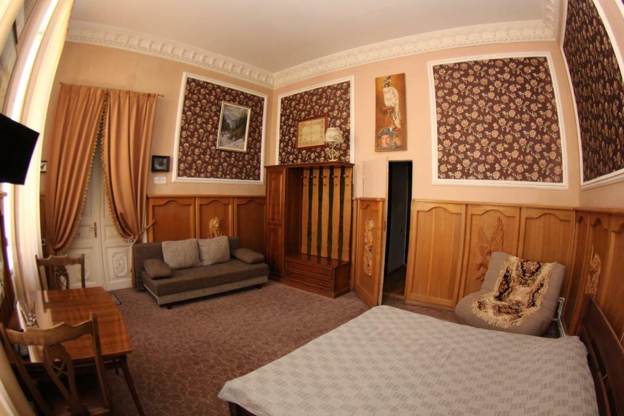 Orpheus Hostel And Apartments Odessa Luaran gambar