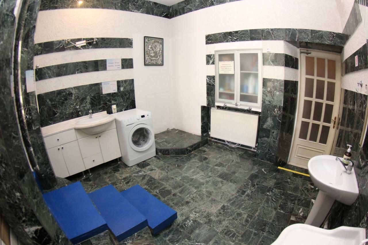 Orpheus Hostel And Apartments Odessa Luaran gambar