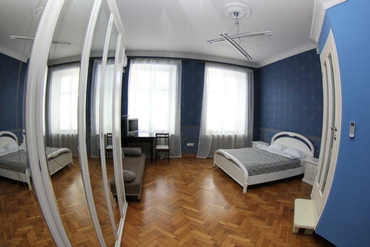 Orpheus Hostel And Apartments Odessa Luaran gambar