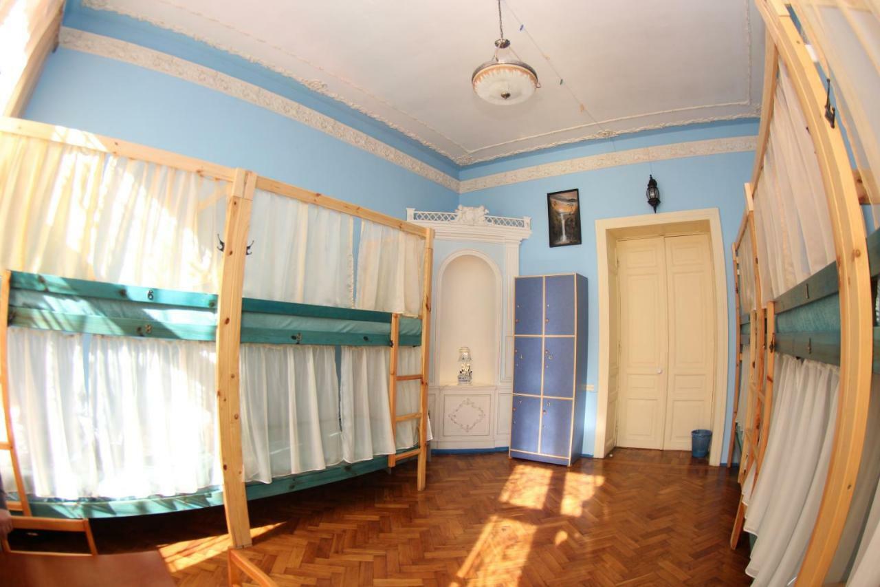 Orpheus Hostel And Apartments Odessa Luaran gambar