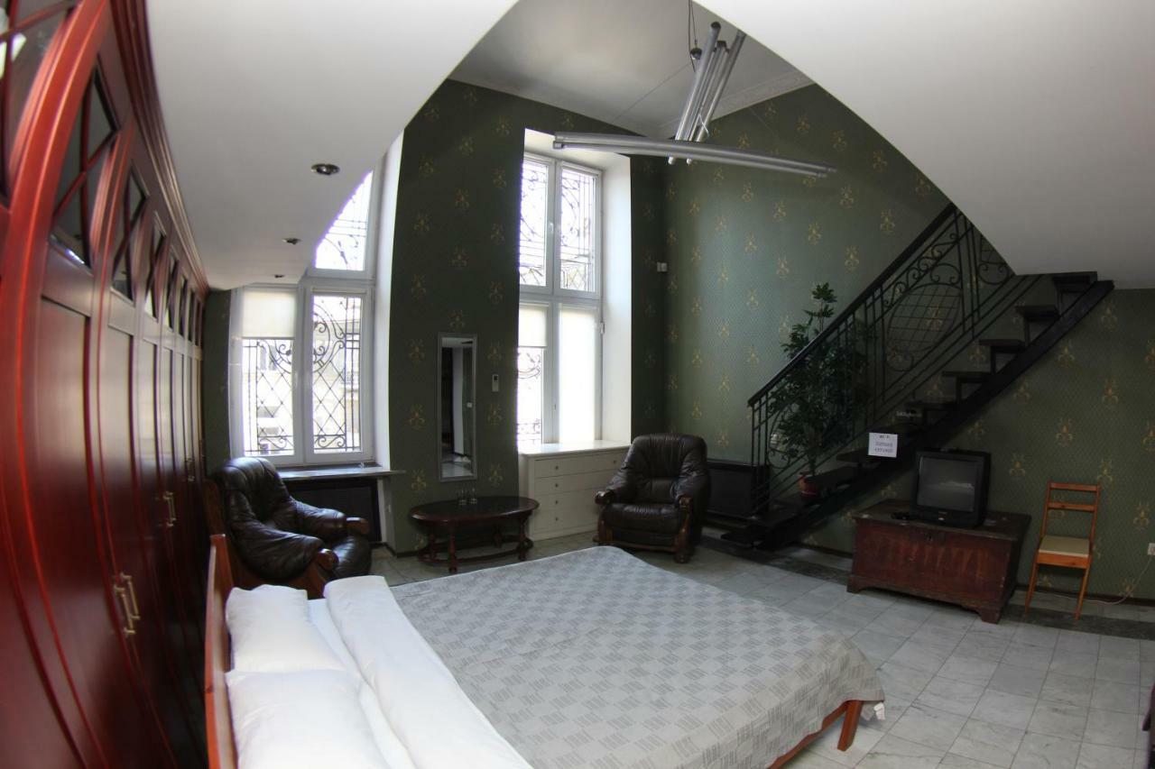 Orpheus Hostel And Apartments Odessa Luaran gambar