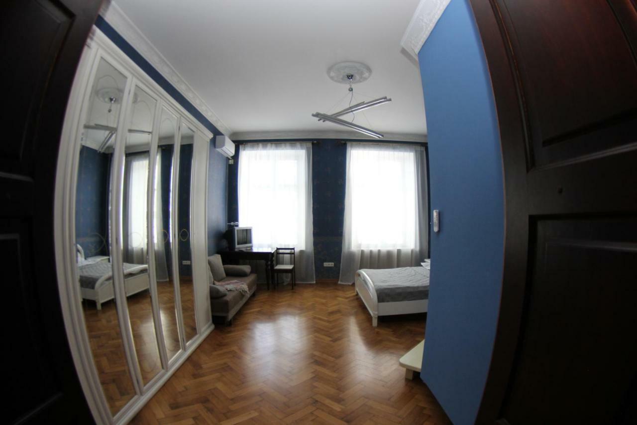 Orpheus Hostel And Apartments Odessa Luaran gambar